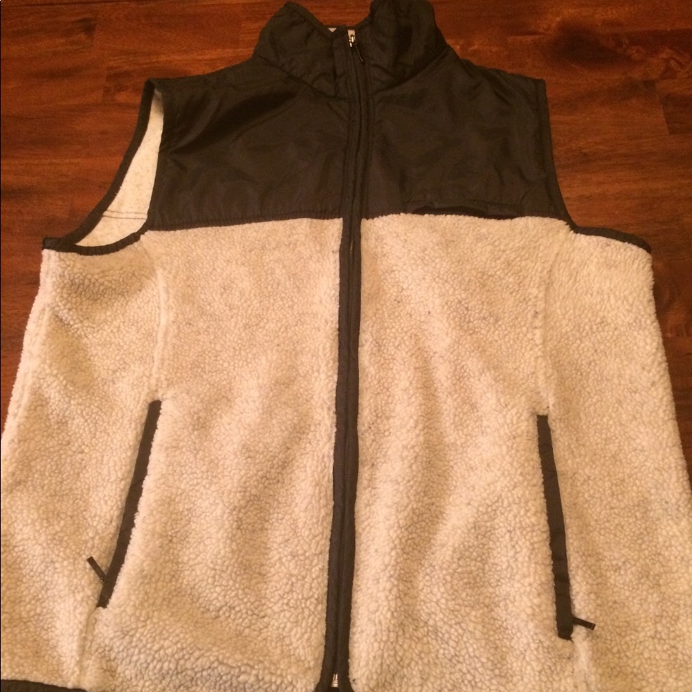 GAP Vest